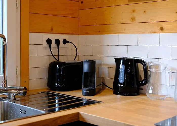 - La Maisonnette De Anne Daire *